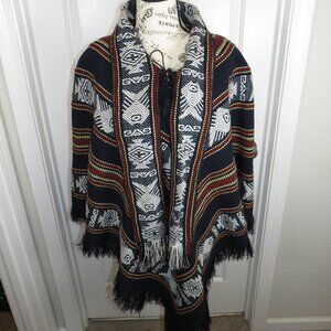 Tejidos Diaz Awak Maki Poncho Cape Ecuador Southwestern Aztec Design Wool Blend